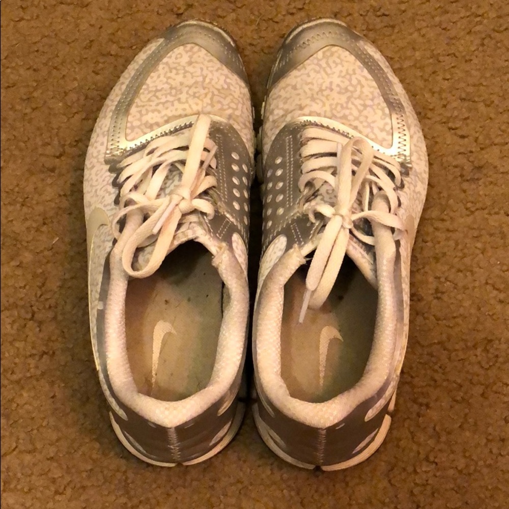 Nike 5.0 tennis shoes - Picture 4 of 4